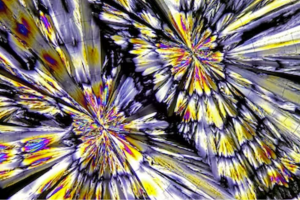 A polarized microscopic view of crystallized ketamine.